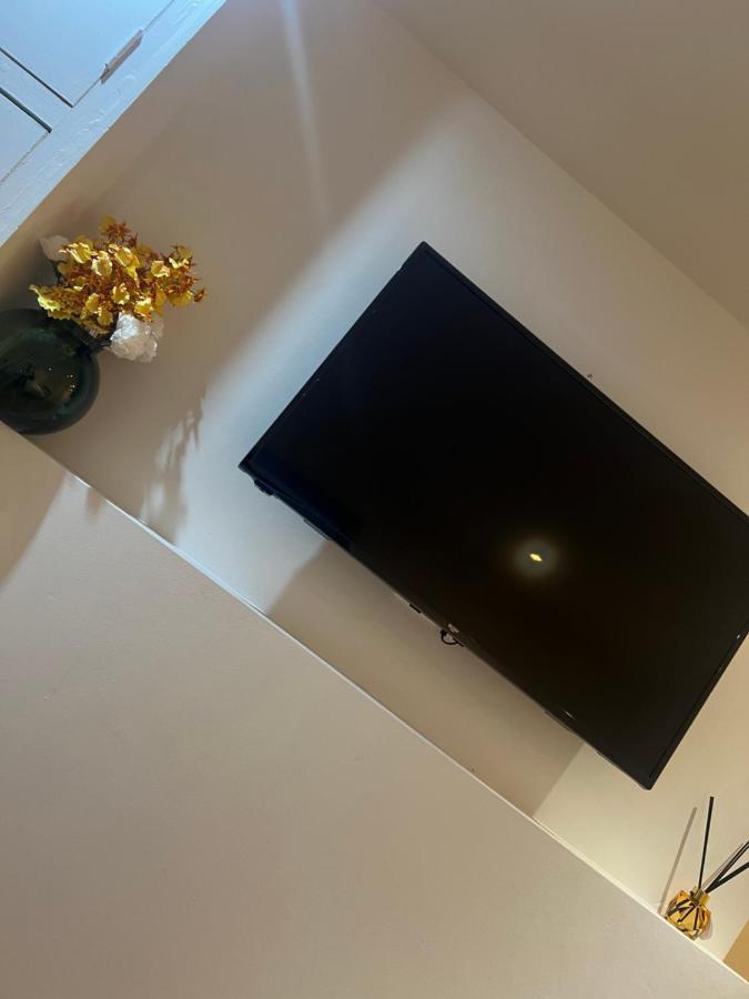 Ferienwohnung Large Modern Studio Flat London Exterior foto