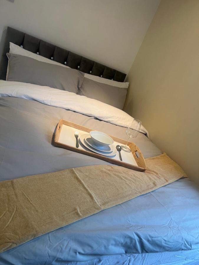 Ferienwohnung Large Modern Studio Flat London Exterior foto